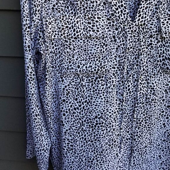 Super Cute Ana Animal Print Sheer Blouse In Size Larrge - Picture 10 of 10